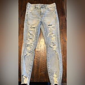 American Eagle Outfitters Light Blue Distressed Jeans